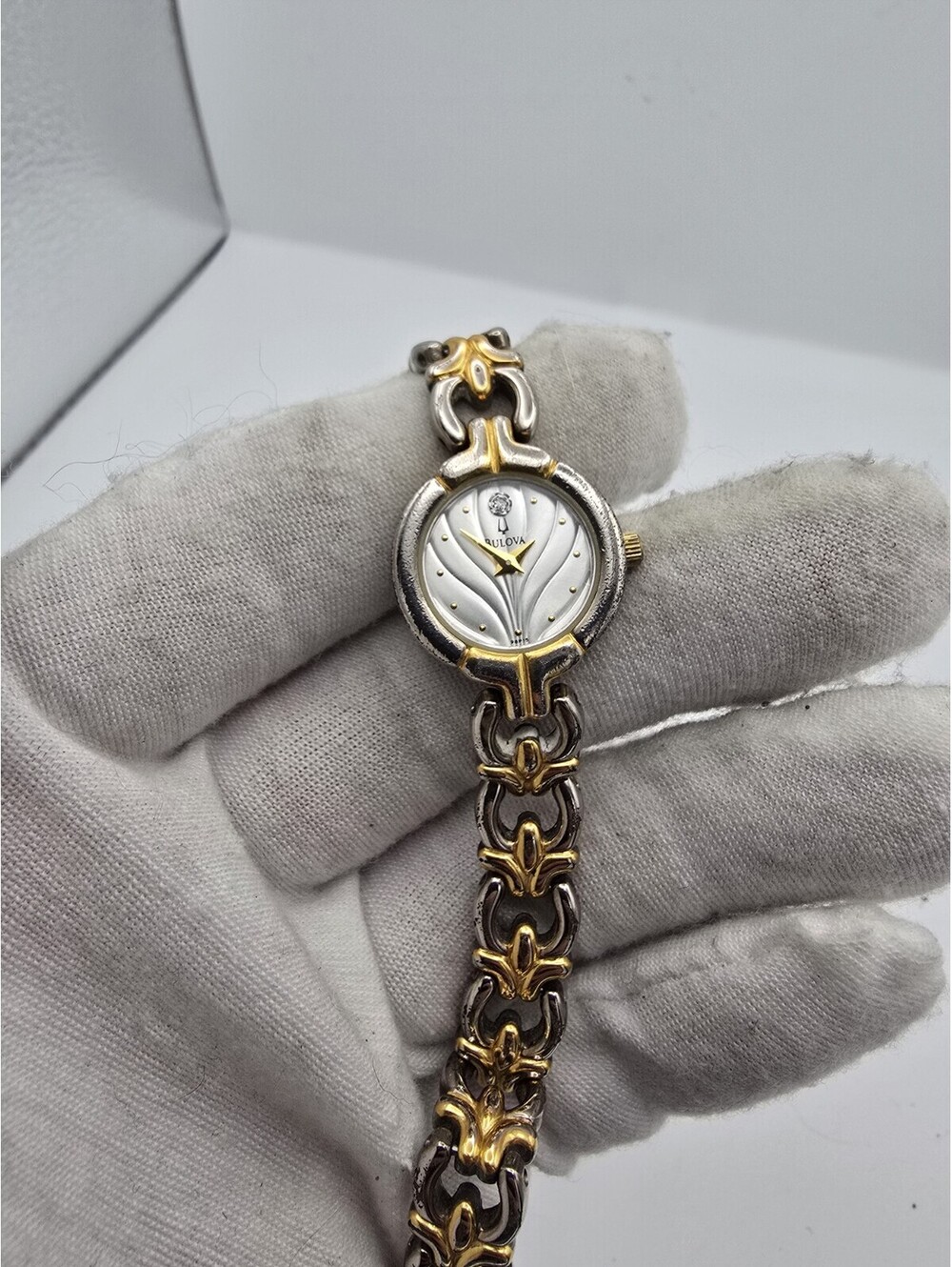 Bulova Diamond 98P15 Wrist Watch for Women Two Tone New Battery Tested